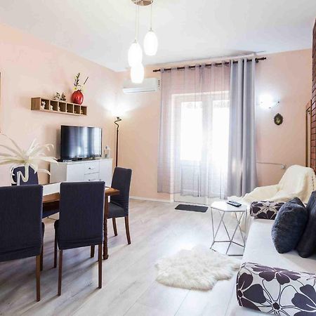 Apartments & Rooms Hosana Zadar Bilik gambar